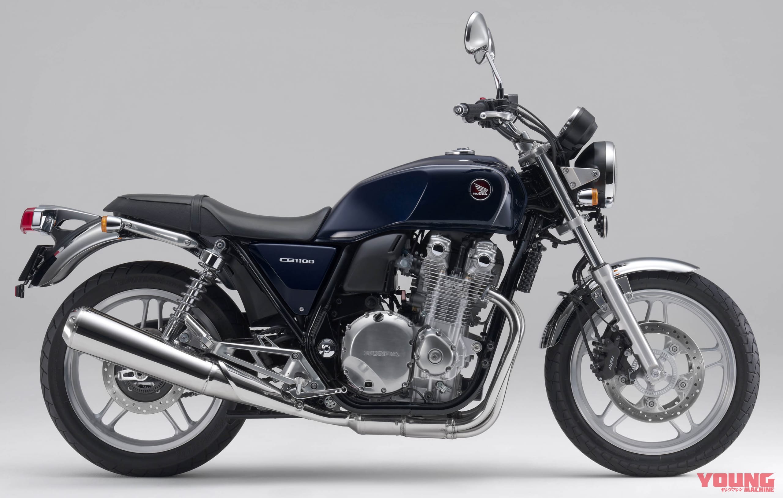 |ホンダCB1100 歴代&全カラーオールアルバム前編【’10〜’12:拍手で迎えられた”第1世代”】