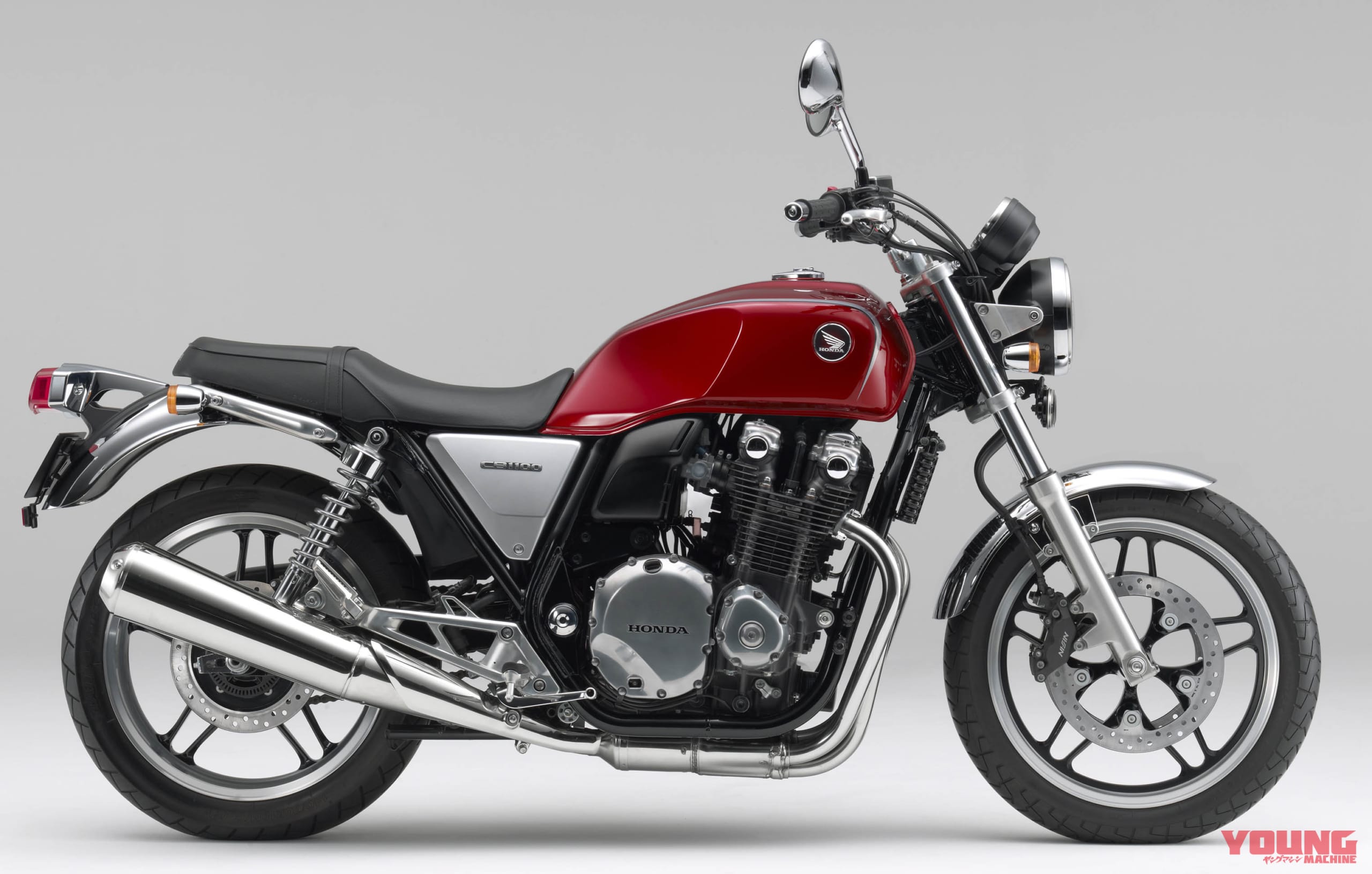 CB1100/ABS|ホンダCB1100 歴代&全カラーオールアルバム前編【’10〜’12:拍手で迎えられた”第1世代”】