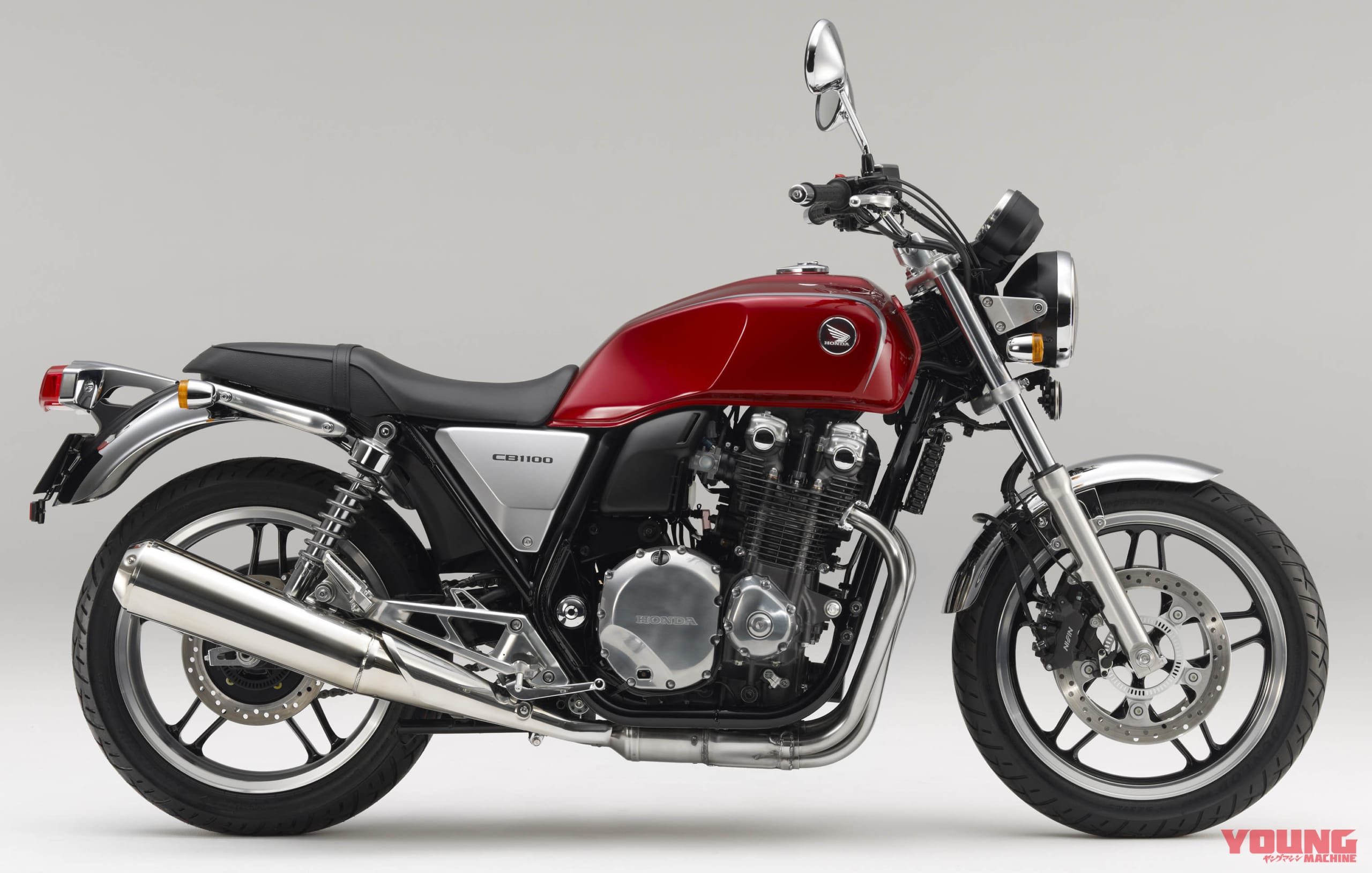 CB1100 タイプI/ABS|ホンダCB1100 歴代&全カラーオールアルバム前編【’10〜’12:拍手で迎えられた”第1世代”】
