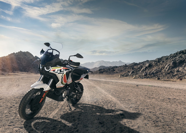 LUCKY EXPLORER PROJECT 5.5|MVアグスタ「ラッキー エクスプローラー計画」始動! パリダカを制した偉業を現代へ