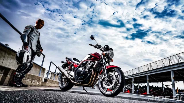 【本当にディスコン？　10年ぶりにCB400SFで全開走行】回れ、エンジン！　轟け、Vテックサウンド！