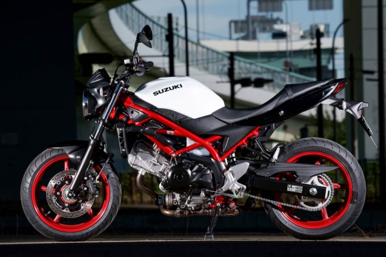 スズキ SV650|生産終了でも色褪せないスズキの名機SV650ABS! 中古車購入前に知りたいポジションと走行性能を、2021年モデル試乗レビューで振り返り【バイク選び】