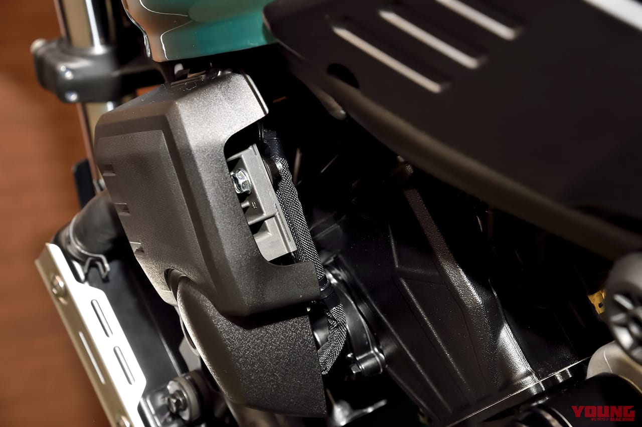 |Z650RS|カバー|レギュレーター|跨ったァァァァ! 新型カワサキZ650RSついに日本初公開!!〈編集長即出しレポ〉