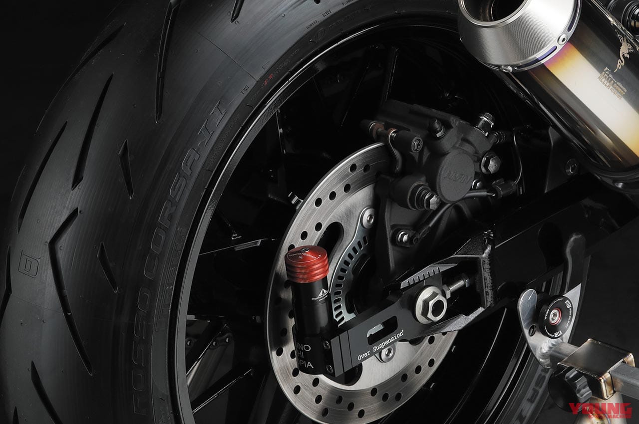 |バイク界に革命を起こす新技術「オーバーサスペンション」【走行安定性が格段に向上】