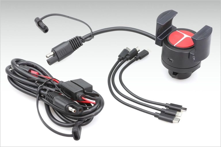 ハヤブサ用カスタムパーツ|キジマ テックマウント Tグリッパービルトインチャージャー|新型ハヤブサにフィットしたマストアイテムとスタイリングを重視した専用パーツが登場〈キジマ〉