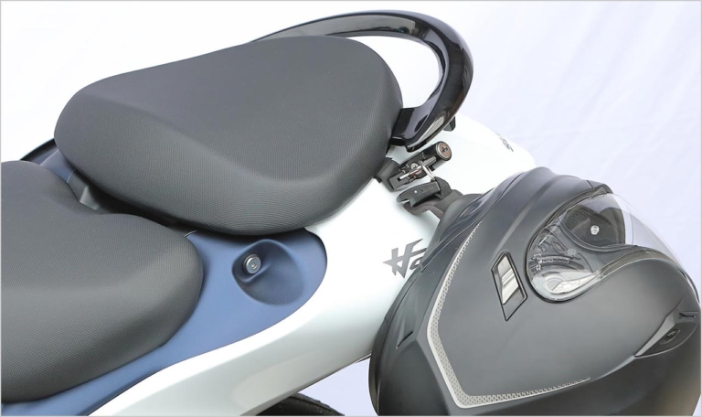 ハヤブサ用カスタムパーツ|キジマ ヘルメットロック|新型ハヤブサにフィットしたマストアイテムとスタイリングを重視した専用パーツが登場〈キジマ〉