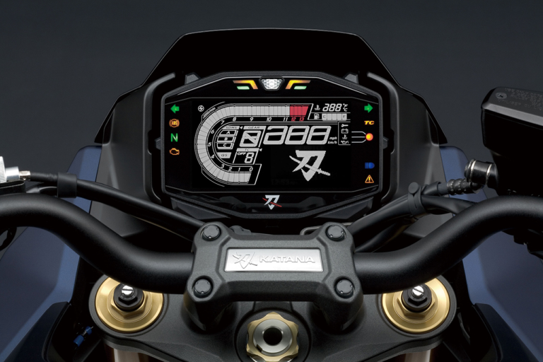 KATANA|メーター|マットカラーが新鮮! 2022モデルのスズキKATANAは電スロ採用でアップデート