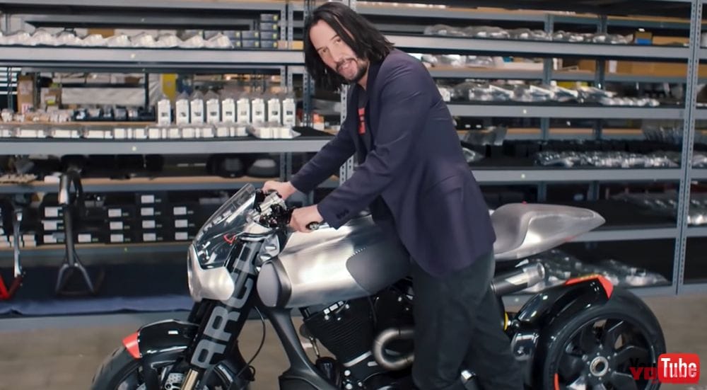 バイク大好きすぎてバイクメーカーまで作った男 キアヌ リーブスのバイクコレクションがマジスゲー Webヤングマシン 最新バイク情報 バイク大好きすぎてバイクメーカーまで作った男 キアヌ リーブスのバイクコレクションがマジスゲー Webヤングマシン 最新バイク情報