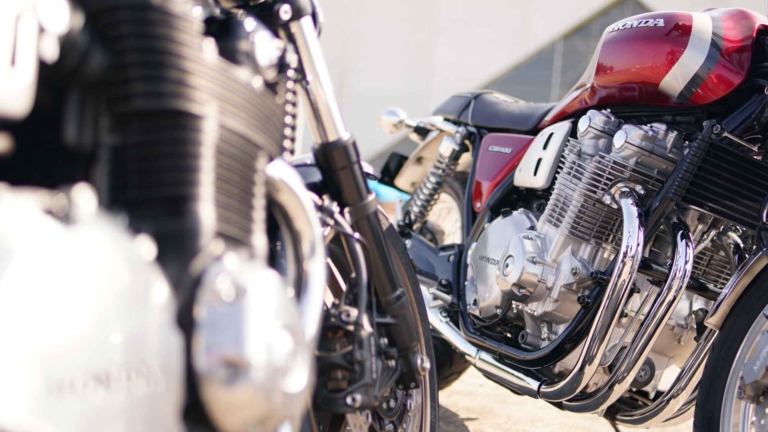 最後の空冷4発を徹底解剖:’10 初代ホンダCB1100メカ解説【開発資料を紐解く】
