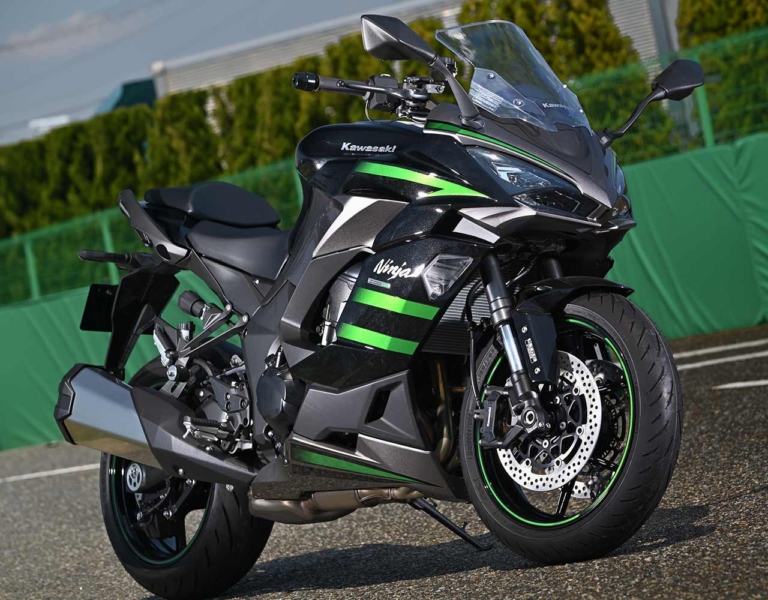 カワサキ ニンジャ1000SX|レブル快進撃を止めろ! 伝説の4発クルーザー「エリミネーター1000」降臨か?!〈YM未来予想〉