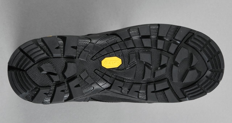 ゴールドウイン GベクターGWM X-OVERショートブーツ|ソール|2021最新ライディングシューズ&ブーツカタログ〈ゴールドウインモーターサイクル〉