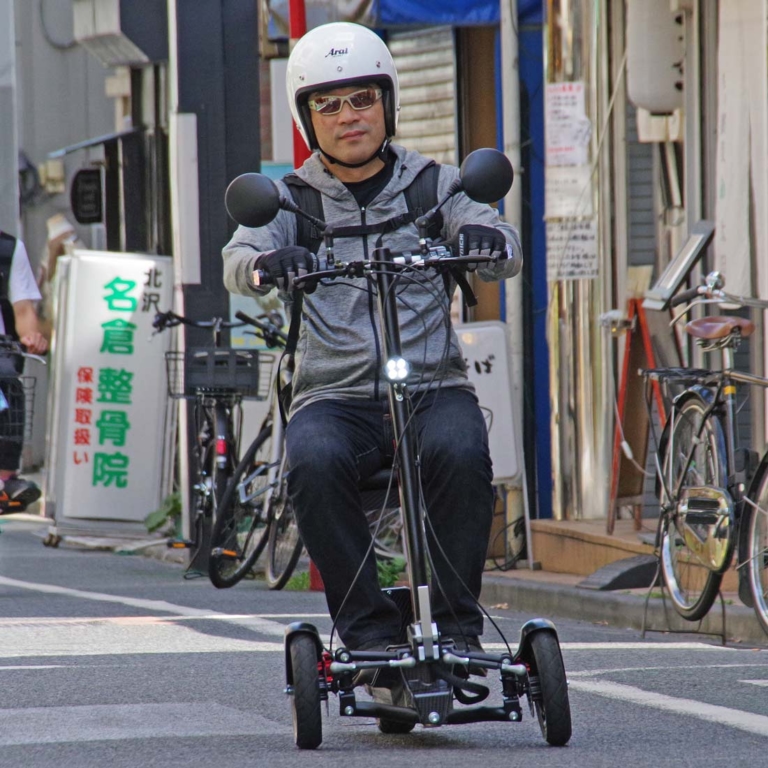 電動ミニカー|フューチャー フューチャーモビリティ F1|登坂性能|折りたためる電動3輪ミニカー「フューチャーモビリティF1」試乗インプレッション