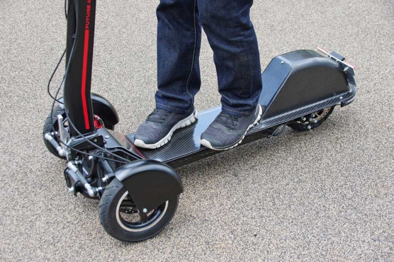 電動ミニカー|フューチャー フューチャーモビリティ F1|シート取り外し|折りたためる電動3輪ミニカー「フューチャーモビリティF1」試乗インプレッション