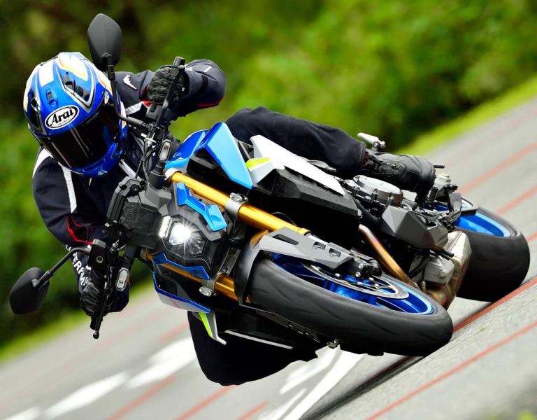 スズキ GSX-S1000|’21新型スズキGSX-S1000徹底解剖:新旧比較インプレ・ワインディング編【さらなる速さと拡張性をゲット】
