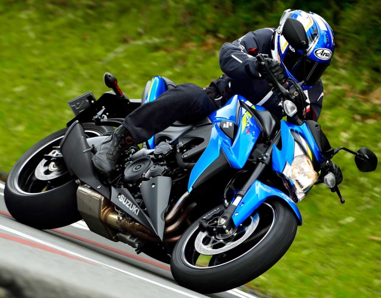 スズキ GSX-S1000|’21新型スズキGSX-S1000徹底解剖:新旧比較インプレ・ワインディング編【さらなる速さと拡張性をゲット】
