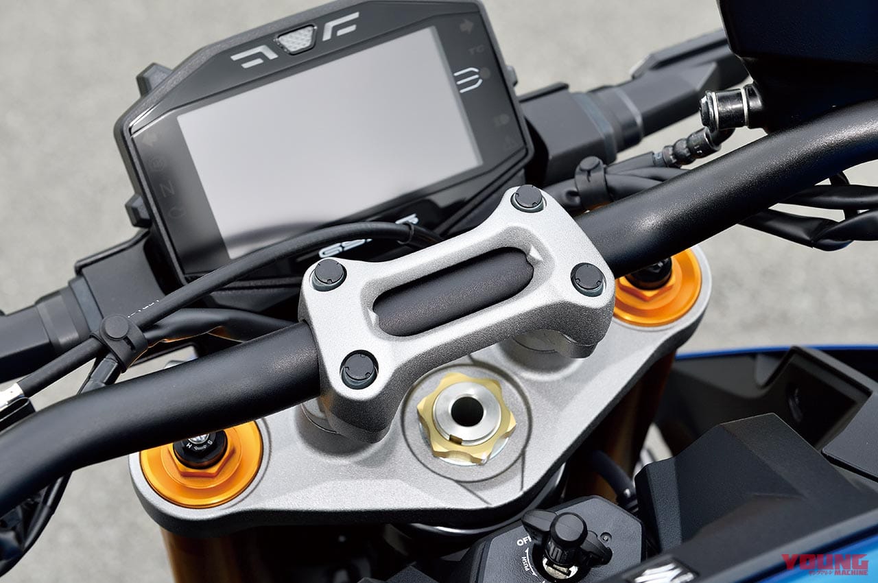 '21 スズキGSX-S1000|ハンドルバーまわり|’21新型スズキGSX-S1000徹底解剖・新旧ディテール比較【フォルム完全刷新。磨き抜かれたスタイリング】