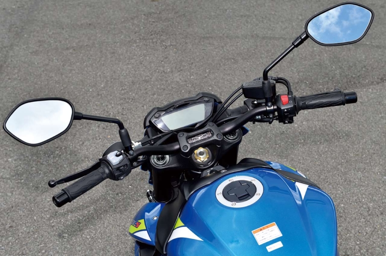 '20 スズキGSX-S1000|コックピット|’21新型スズキGSX-S1000徹底解剖・新旧ディテール比較【フォルム完全刷新。磨き抜かれたスタイリング】