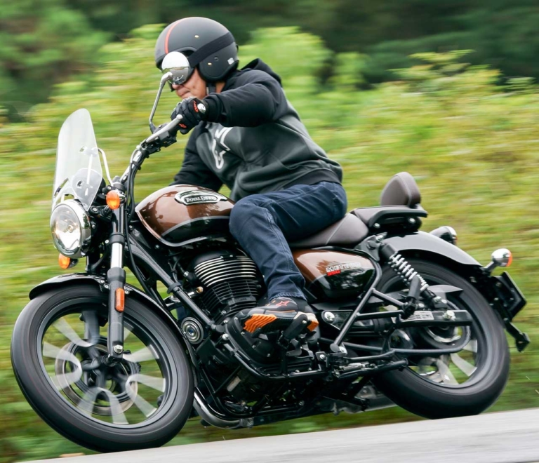 ロイヤルエンフィールド メテオ350|普通二輪免許で楽しめる外国車ピックアップ【扱いやすいサイズでも備えた個性は満点!】