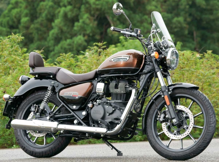 ROYAL ENFIELD METEOR 350 SUPERNOVA|GB350の強力ライバル! ロイヤルエンフィールド メテオ350スーパーノヴァ試乗インプレ【味わい絶妙な空冷単気筒】
