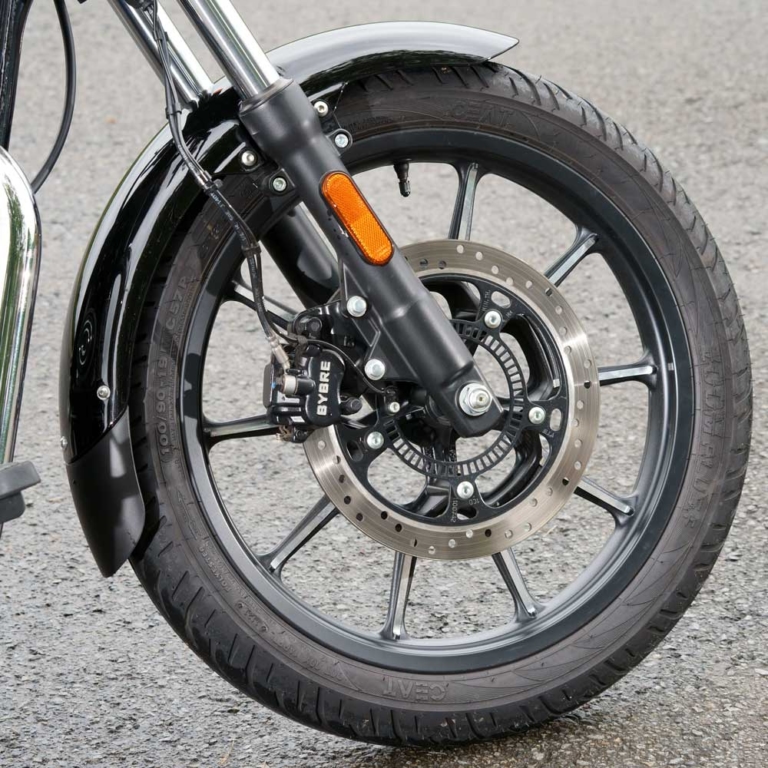 ROYAL ENFIELD METEOR 350 SUPERNOVA|GB350の強力ライバル! ロイヤルエンフィールド メテオ350スーパーノヴァ試乗インプレ【味わい絶妙な空冷単気筒】