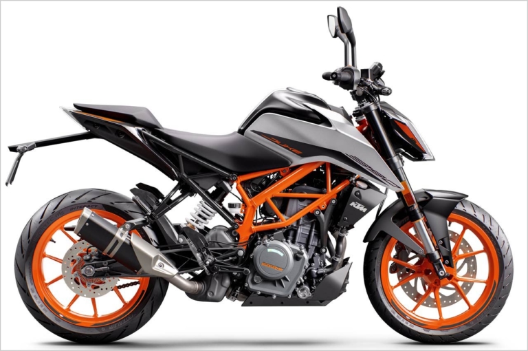 KTM 390DUKE|普通二輪免許で楽しめる外国車ピックアップ【扱いやすいサイズでも備えた個性は満点!】