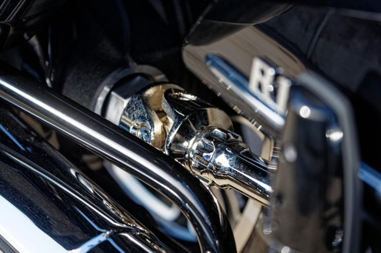 BMW R18Bファーストエディション|オープンドライブシャフト|BMW R18Bファーストエディション ディテール写真解説【打倒ハーレーをもくろむバガーカスタムスタイル】