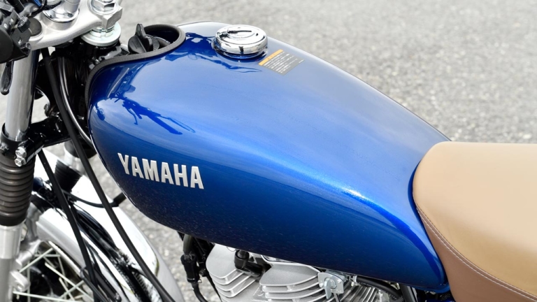 ヤマハ SR400ファイナルエディション|燃料タンク|ヤマハSR400ファイナルエディション試乗インプレ【真の生ける伝説。その走りは唯一無二】