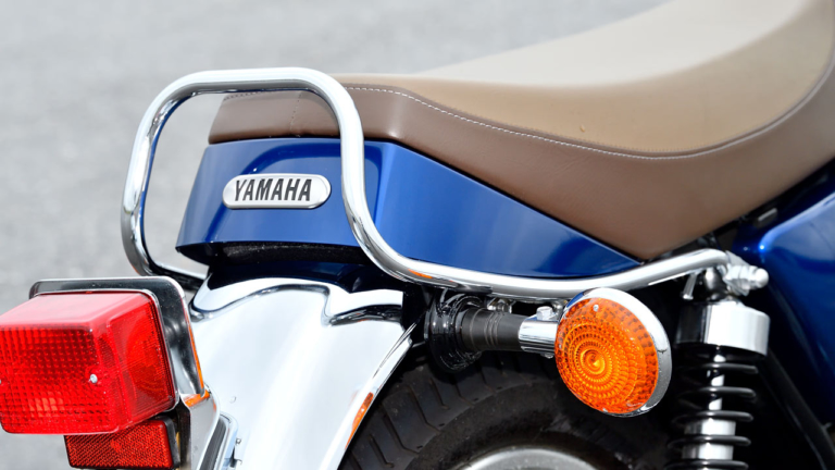 ヤマハ SR400ファイナルエディション|グラブバー|ヤマハSR400ファイナルエディション試乗インプレ【真の生ける伝説。その走りは唯一無二】