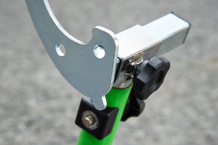 Jトリップ お助けラバーバンド|使い方|バイクスタンドのスタンドアップをサポートする「お助けラバーバンド」〈Jトリップ〉