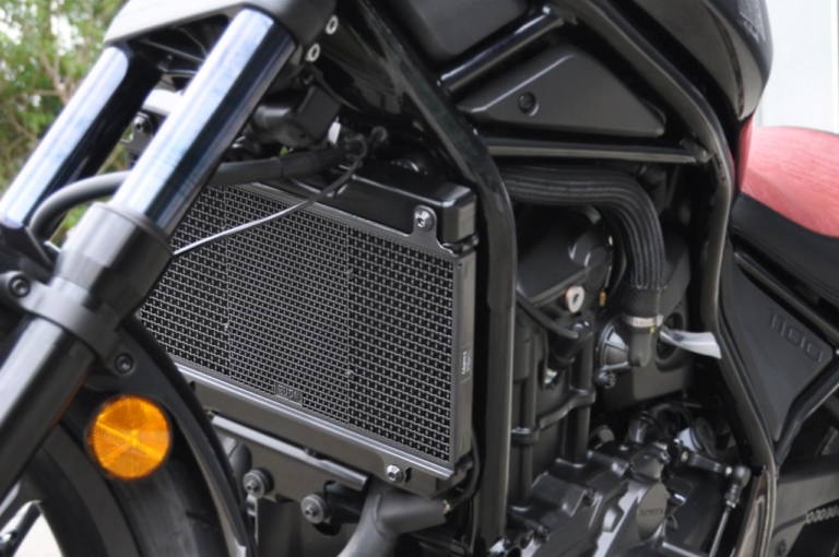 モリワキ レブル1100ラジエーターコアガード|最新おすすめカスタムパーツ×8選〈ヨシムラ ハヤブサフェンダーレスキットetc.〉