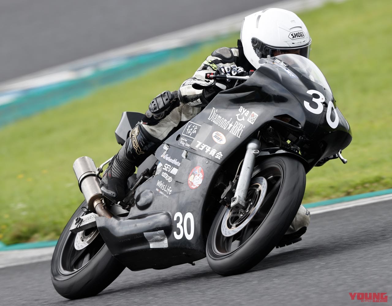 2021もてぎ7時間耐久ロードレース|イベントレポート|ホンダ VTR250|ダイヤモンド★リリー+トミー号|目指すは世界一! 進化し続ける草レース〈2021もてぎ7時間耐久ロードレース〉