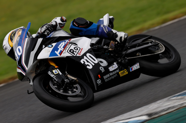 2021もてぎ7時間耐久ロードレース|イベントレポート|BMW G310R|BMW Motorrad G310R & PEO|目指すは世界一! 進化し続ける草レース〈2021もてぎ7時間耐久ロードレース〉