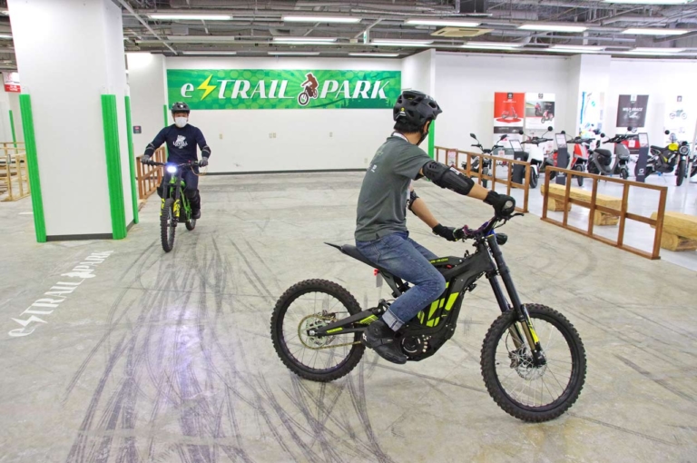 モトパラ@エビナ e-トレイルパーク海老名|トリッキーな電動オフロードバイク「ライトビーL1e」試乗インプレッション【こんな電動オフ車を待っていた!】