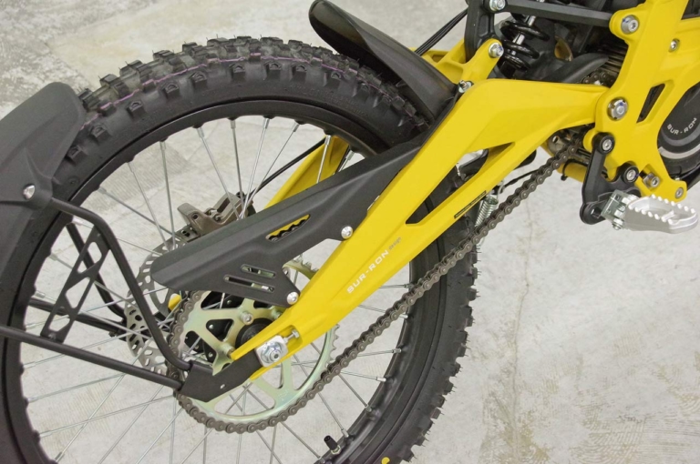 電動バイク|サーロン ライトビーL1e|足まわり|トリッキーな電動オフロードバイク「ライトビーL1e」試乗インプレッション【こんな電動オフ車を待っていた!】