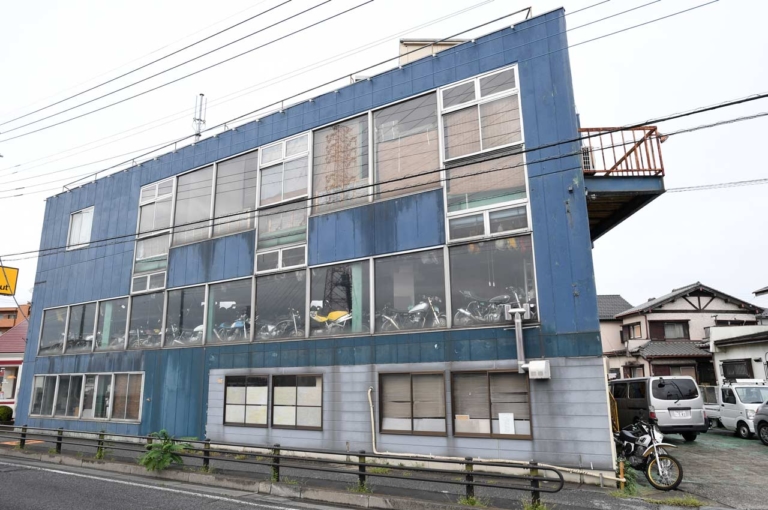 AAA(スリーエー)|’80s国産名車「ヤマハ SR400/500」再見【43年の歴史を誇る伝統のビッグシングル】