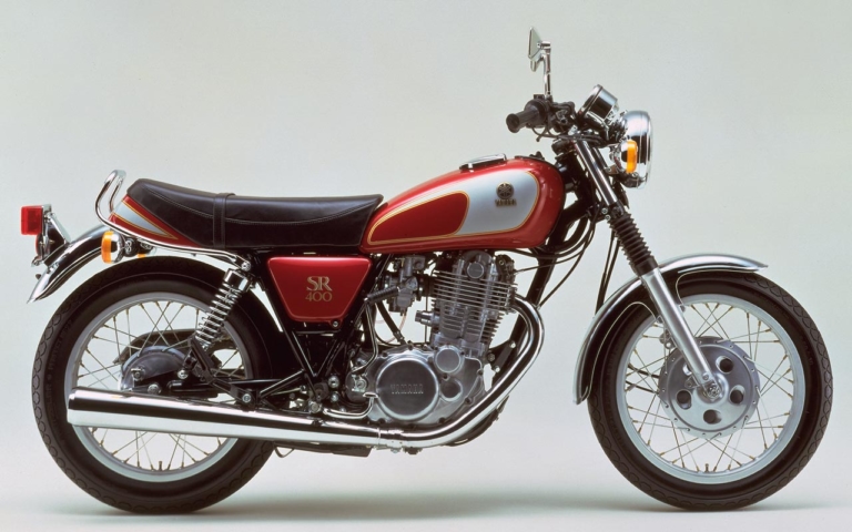 YAMAHA SR400|’80s国産名車「ヤマハ SR400/500」再見【43年の歴史を誇る伝統のビッグシングル】