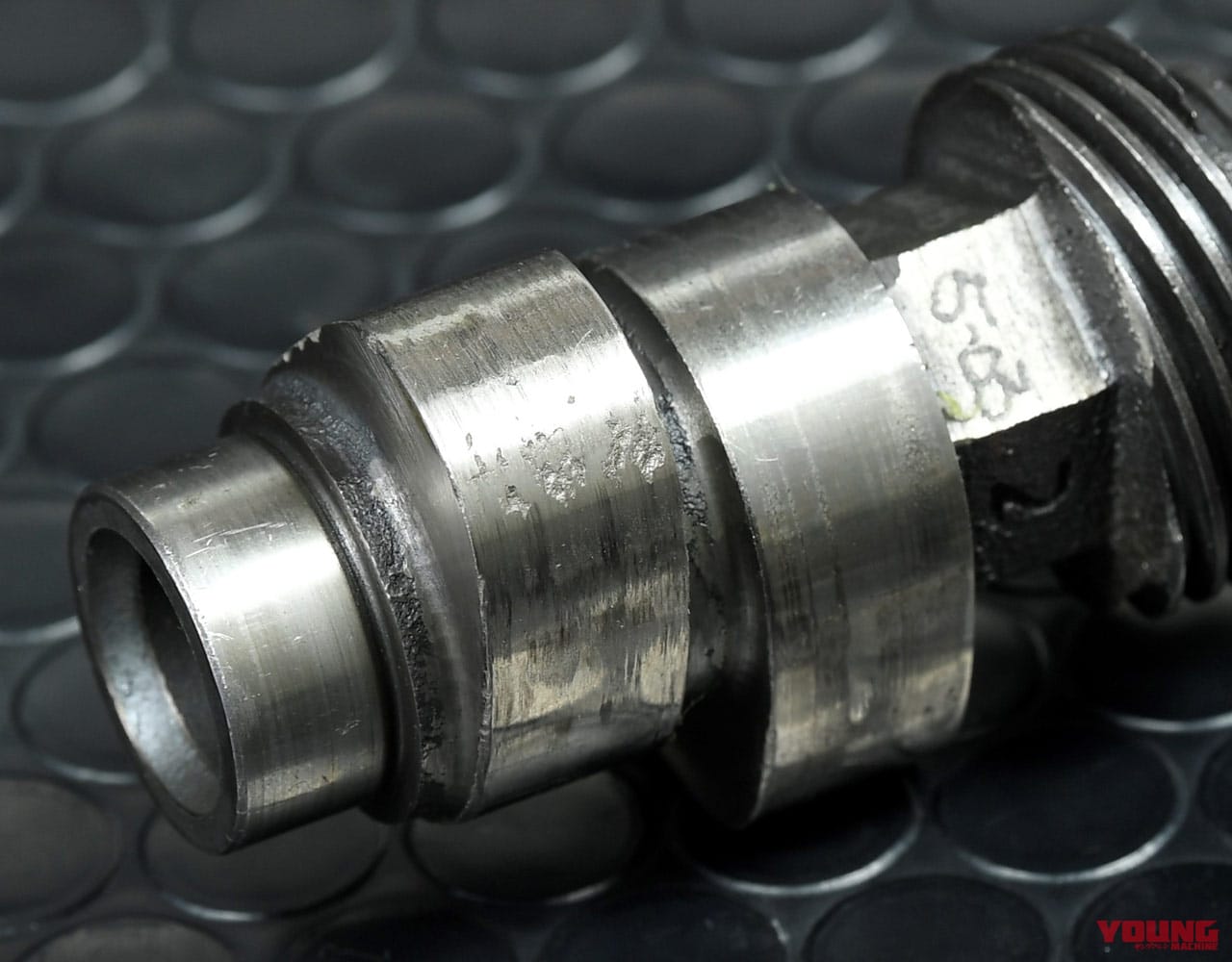 |’80s国産名車・ヤマハSR400/500完調メンテナンス【フロントドラムブレーキモデル|年齢的に整備はマスト】