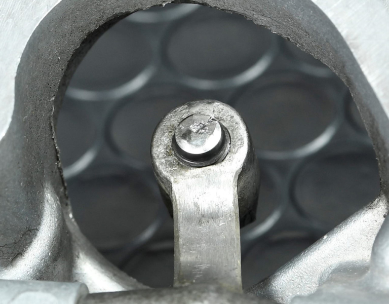 YAMAHA SR400/500|’80s国産名車・ヤマハSR400/500完調メンテナンス【フロントドラムブレーキモデル|年齢的に整備はマスト】