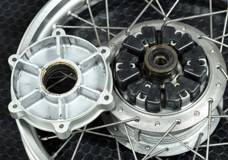 YAMAHA SR400/500|’80s国産名車・ヤマハSR400/500完調メンテナンス【フロントドラムブレーキモデル|年齢的に整備はマスト】