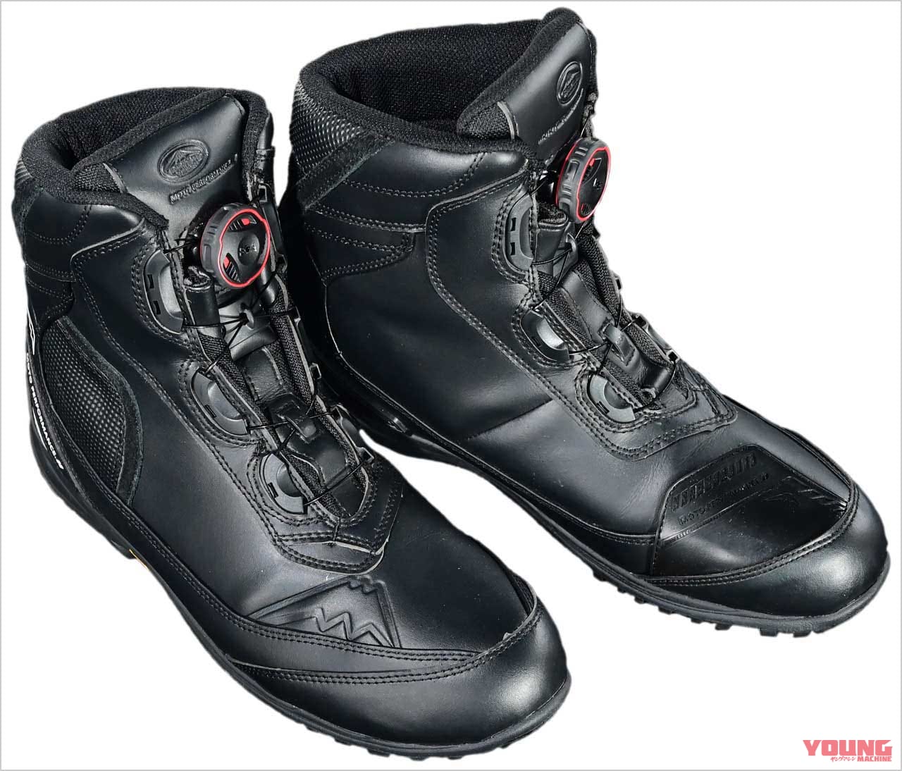 2021-2022秋冬ライディングウェアカタログ|クシタニ アドーネシューズ|’21-’22秋冬ライディングウェアカタログ〈クシタニ〉最強の冬性能がさらなる進化