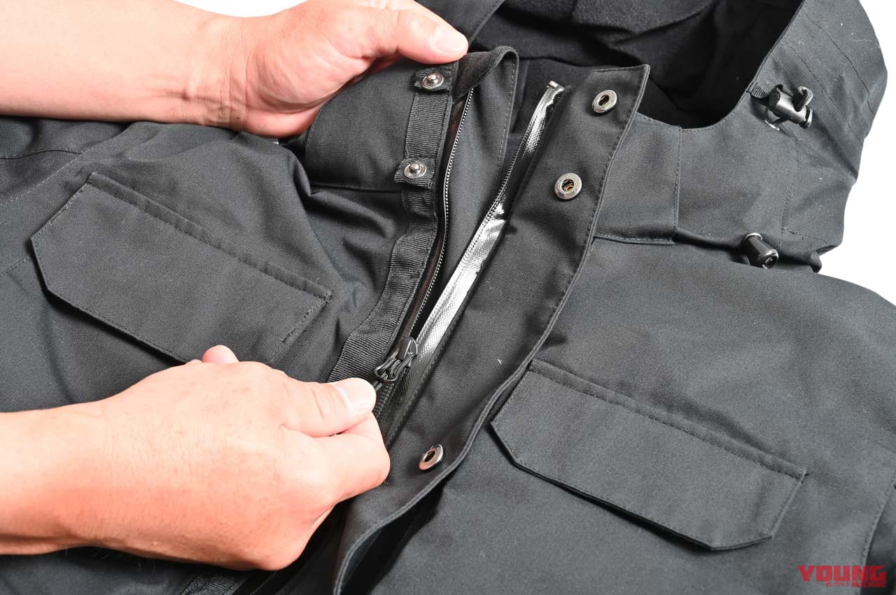 |’21-’22秋冬ライディングウェアカタログ〈カワサキ〉さりげなく”Kawasaki”をアピール