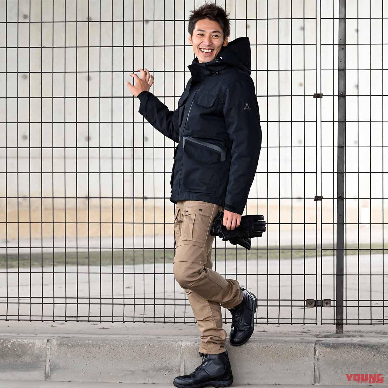 ’21-’22秋冬ライディングウェアカタログ〈カワサキ〉さりげなく”Kawasaki”をアピール