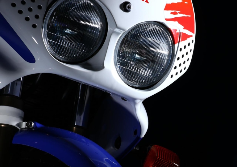 '92ホンダCBR1000RRファイアーブレード|エアロダイナミクス|CBR1000RR-Rに初代の白トリコロールが来る?!〈YM未来予想:ホンダCBR-RRシリーズ30周年記念モデル〉