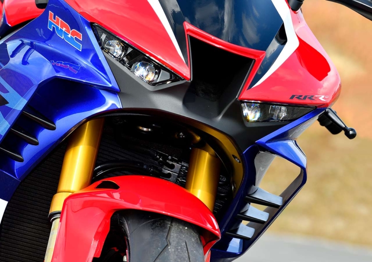 '20ホンダCBR1000RR-Rファイアーブレード|エアロダイナミクス|CBR1000RR-Rに初代の白トリコロールが来る?!〈YM未来予想:ホンダCBR-RRシリーズ30周年記念モデル〉
