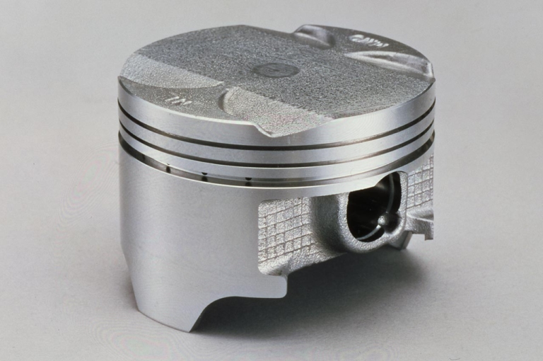 '92ホンダCBR1000RRファイアーブレード|ピストン|CBR1000RR-Rに初代の白トリコロールが来る?!〈YM未来予想:ホンダCBR-RRシリーズ30周年記念モデル〉