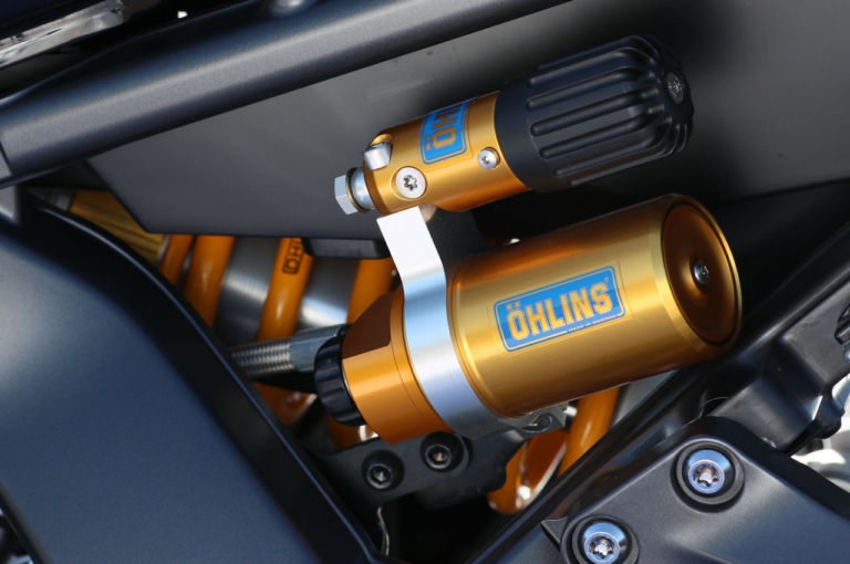 ヤマハ MT-09 SP|サスペンション|ヤマハMT-09 SP試乗インプレッション【より熱く濃く! 官能的な異色作】