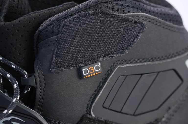 ジャンニファルコ ジャッカルWTRツーリングブーツGF907|D3O|ジャンニファルコ ジャッカルWTRツーリングブーツ試用インプレッション【優秀な操作性の防水ブーツ】