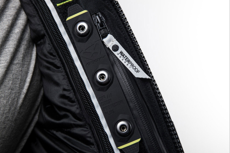 イクソン SOHO Aジャケット|プロテクター用アタッチメント|イクソン「SOHO Aジャケット」試用インプレッション【アジア人向けモデルはインナー込みで良コスパ】