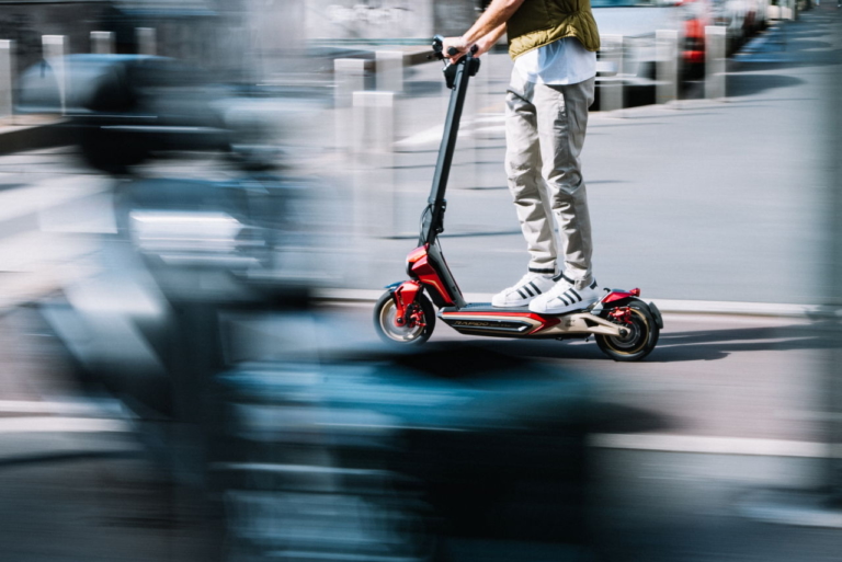 MV AGUSTA RAPIDO SERIE ORO|MVアグスタに新ファミリー「RAPIDO」登場! マグネシウム合金フレームのセリエオロ