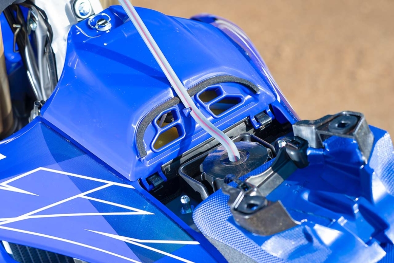 YAMAHA YZ250FX|エアクリーナー|ヤマハの誇る最新モトクロッサーYZシリーズをJNCCチャンピオンが一挙試乗インプレ